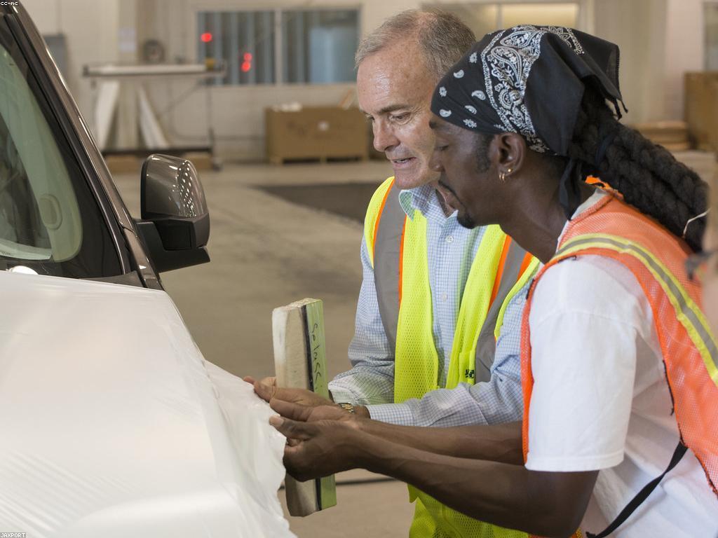 សុវត្ថិភាពនិងភាពជឿជាក់នៅក្នុងឯកជនភាពអនឡាញ